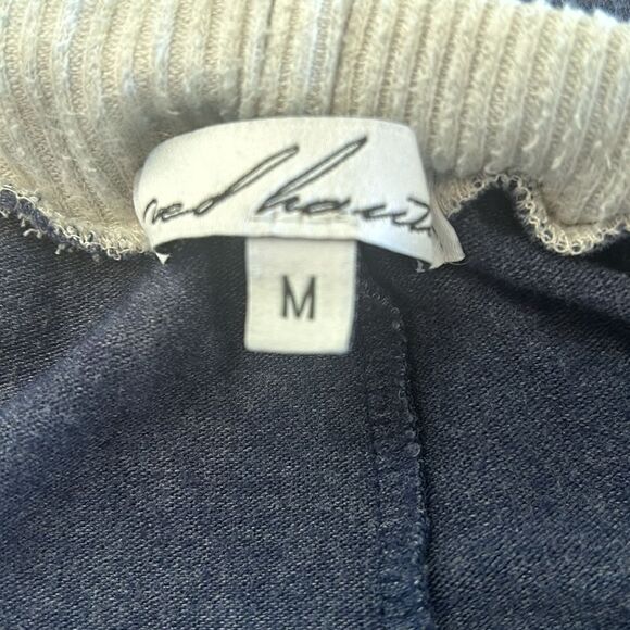 Cozy comfy lounge set - Picture 3 of 3